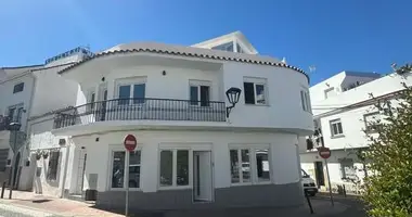 Townhouse 5 bedrooms in Estepona, Spain