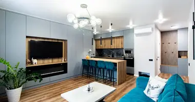 Apartamento 3 habitaciones en Minsk, Bielorrusia