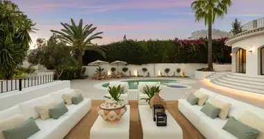 Villa  con Vistas al mar, con Piscina, con Vista a la montaña en Marbella, España