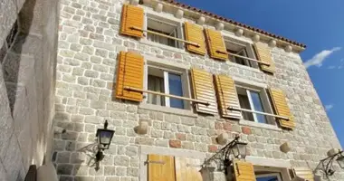 Villa  mit Meerblick, mit Garage, mit Sauna in Montenegro