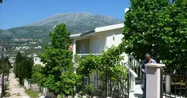 Haus 4 Schlafzimmer in Dobra Voda, Montenegro
