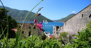 Casa 3 habitaciones en Perast, Montenegro
