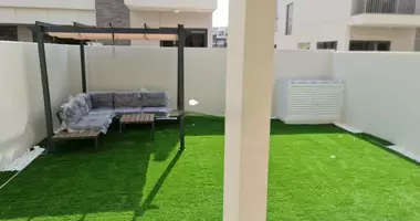 Dom 3 pokoi w Dubaj, Emiraty Arabskie