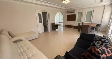 Villa 5 rooms with parking, with sea view, with mountain view in Alanya, Turkey