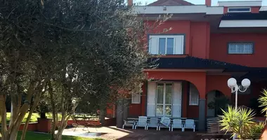 Villa 7 bedrooms with parking, with Balcony, with Air conditioner in Rome, Italy