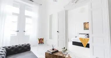 Apartamento 5 habitaciones en Budapest, Hungría