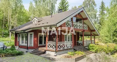 Villa 3 bedrooms with Terrace, in good condition, with Fridge in Loppi, Finland