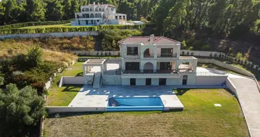 Villa 8 bedrooms in Kassandra Municipality, Greece