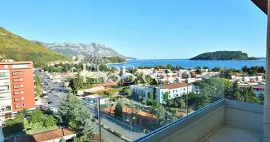 Penthouse 4 pokoi z Okna z podwójnymi szybami, z Balkon, z Meble w Budva, Czarnogóra