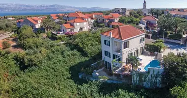 Villa 4 bedrooms in Mirca, Croatia