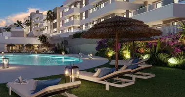 2 bedroom apartment in Estepona, Spain