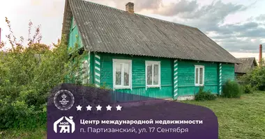 Haus in Partyzanski, Belarus