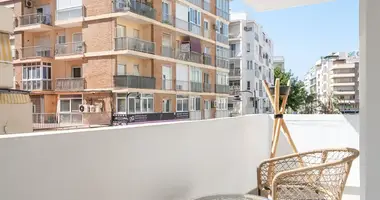 3 bedroom apartment in Estepona, Spain