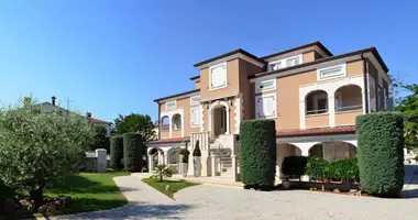 Villa 15 bedrooms in Porec, Croatia