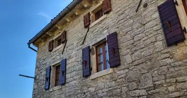 Mansion 3 bedrooms with double glazed windows, with balcony, with furniture in Opcina Svetvincenat, Croatia