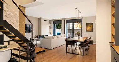 4 bedroom apartment in Esplugues de Llobregat, Spain