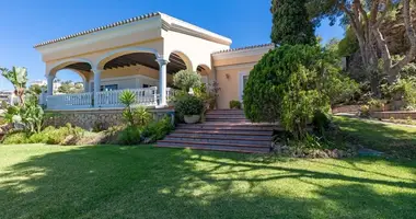 Villa 5 bedrooms in Spain