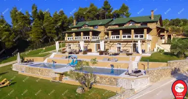 Villa 6 chambres avec Fenêtres double vitrage, avec Balcon, avec Meublesd dans Pefkochori, Grèce