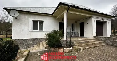 Casa 4 habitaciones en Putrishki, Bielorrusia