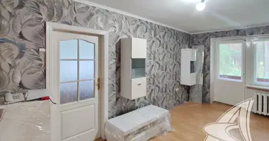 Mieszkanie 2 pokoi w Recycki siel ski Saviet, Białoruś