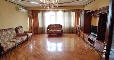 Квартира 4 комнаты с Мебель, с Парковка, с Кондиционер в Узбекистан