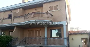 Townhouse 2 bedrooms in Pescara, Italy