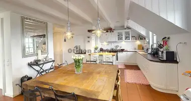 Haus 6 Zimmer in Ungarn