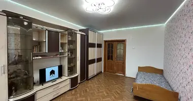 Apartamento 3 habitaciones en Liubcanski sielski Saviet, Belarús