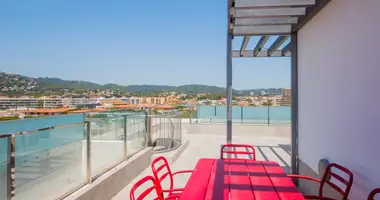 2 bedroom apartment in Castell-Platja d Aro, Spain