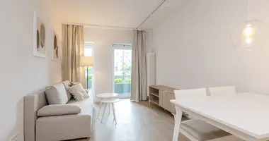 Wohnung 3 zimmer in Warschau, Polen