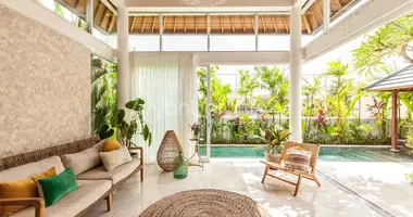 Villa  mit Balkon, mit Möbliert, mit Klimaanlage in Tibubeneng, Indonesien