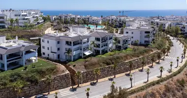 2 bedroom apartment in Estepona, Spain