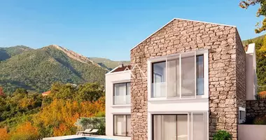 Villa 4 habitaciones con aparcamiento, con Terraza, con Jardín en Tivat, Montenegro
