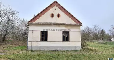 2 room house in Dabrony, Hungary