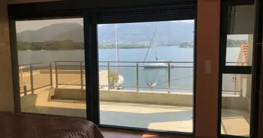 Villa  con aparcamiento, con Amueblado, con Vistas al mar en Radovici, Montenegro