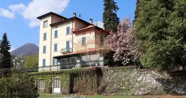 Villa 5 bedrooms with Swimming pool in Dizzasco, Italy