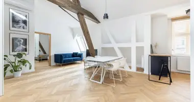 Mieszkanie 3 pokoi w Poznań, Polska