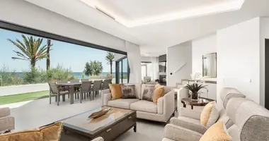 3 bedroom house in Estepona, Spain