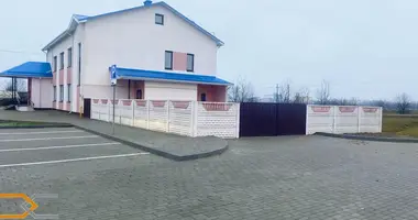 Tienda 383 m² en Slutsk, Bielorrusia