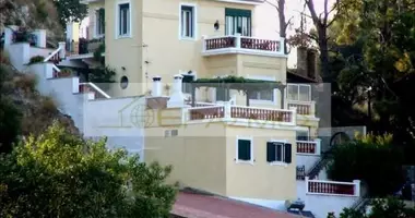 Villa 4 bedrooms with Balcony, with Fireplace, with Storage Room in Greece
