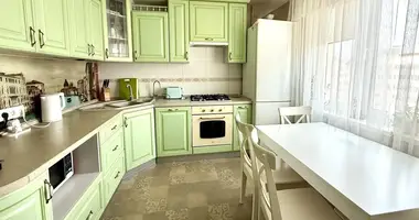 Wohnung 3 zimmer in Barauljany, Belarus