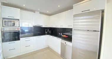Wohnung 3 Schlafzimmer in Kargıcak, Türkei