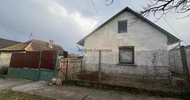 Haus 1 Zimmer in Atsch, Ungarn