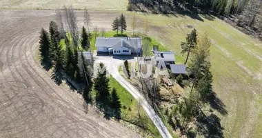4 bedroom house in Ohkola, Finland