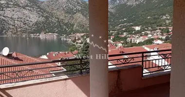 Apartamento 1 habitación en Risan, Montenegro