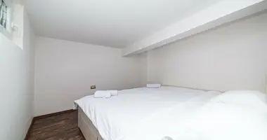 Wohnung 2 Schlafzimmer mit Möbliert, mit Klimaanlage, mit Bergblick in Budva, Montenegro