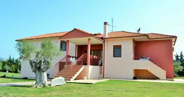 Villa 8 Zimmer mit Bergblick in Paralia Dionysiou, Griechenland