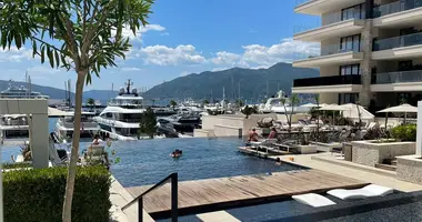 Apartamento en Tivat, Montenegro