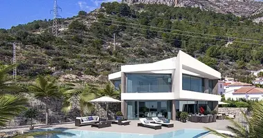 Villa 4 bedrooms in Calp, Spain