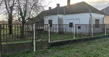 3 room house in Komlosd, Hungary